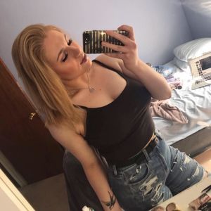 Meet your Posher, Kaitlyn